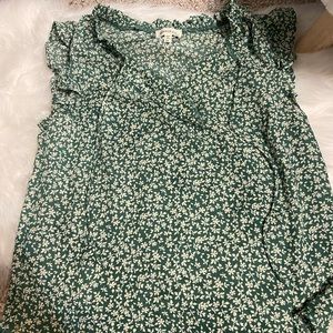 Marshalls green and white flower dressy top Size M